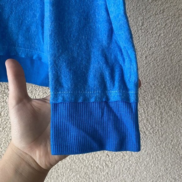 Chaser Revolve Womens Sweatshirt Blue Fuzzy I Heart Vacation Love Pullover Small - Picture 8 of 11